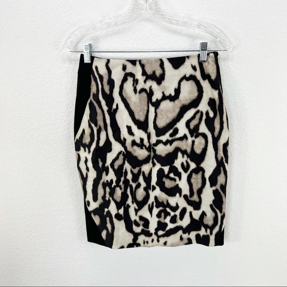 Diane Von Furstenberg DVF Mae Mikado
Leopard Pencil Skirt Size 4 - Picture 2 of 7